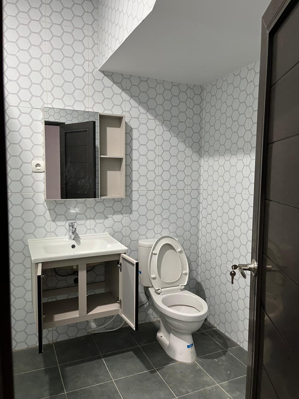 Rumah Disewakan semi furnished di Summer Bliss Lippo Cikarang 